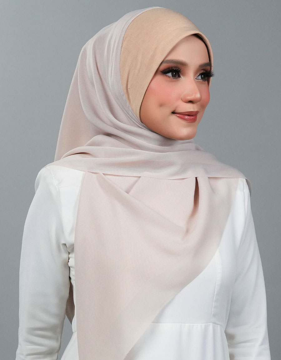 Isya Bawal Express - 07 Sophia