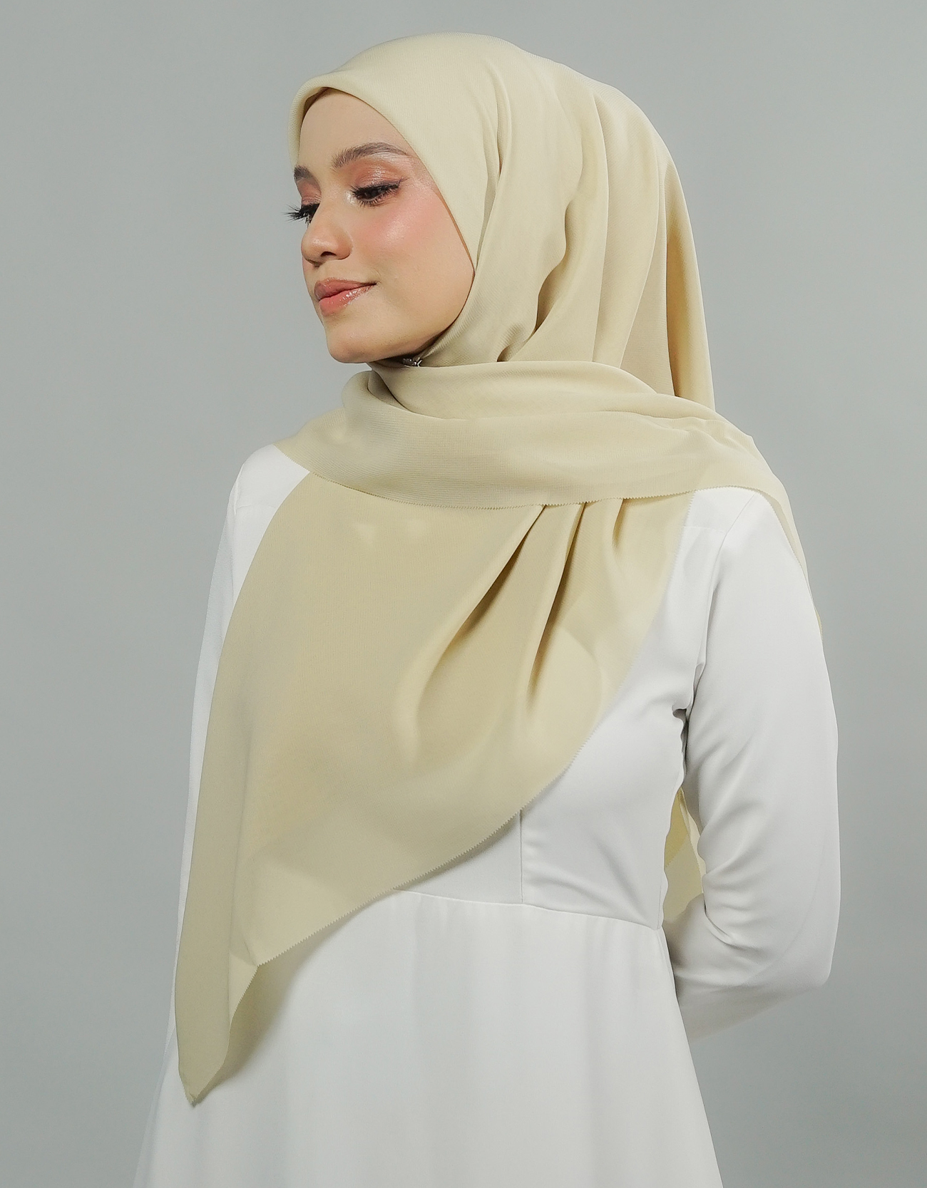 Ines Bawal Plain - 04 Sickly Green