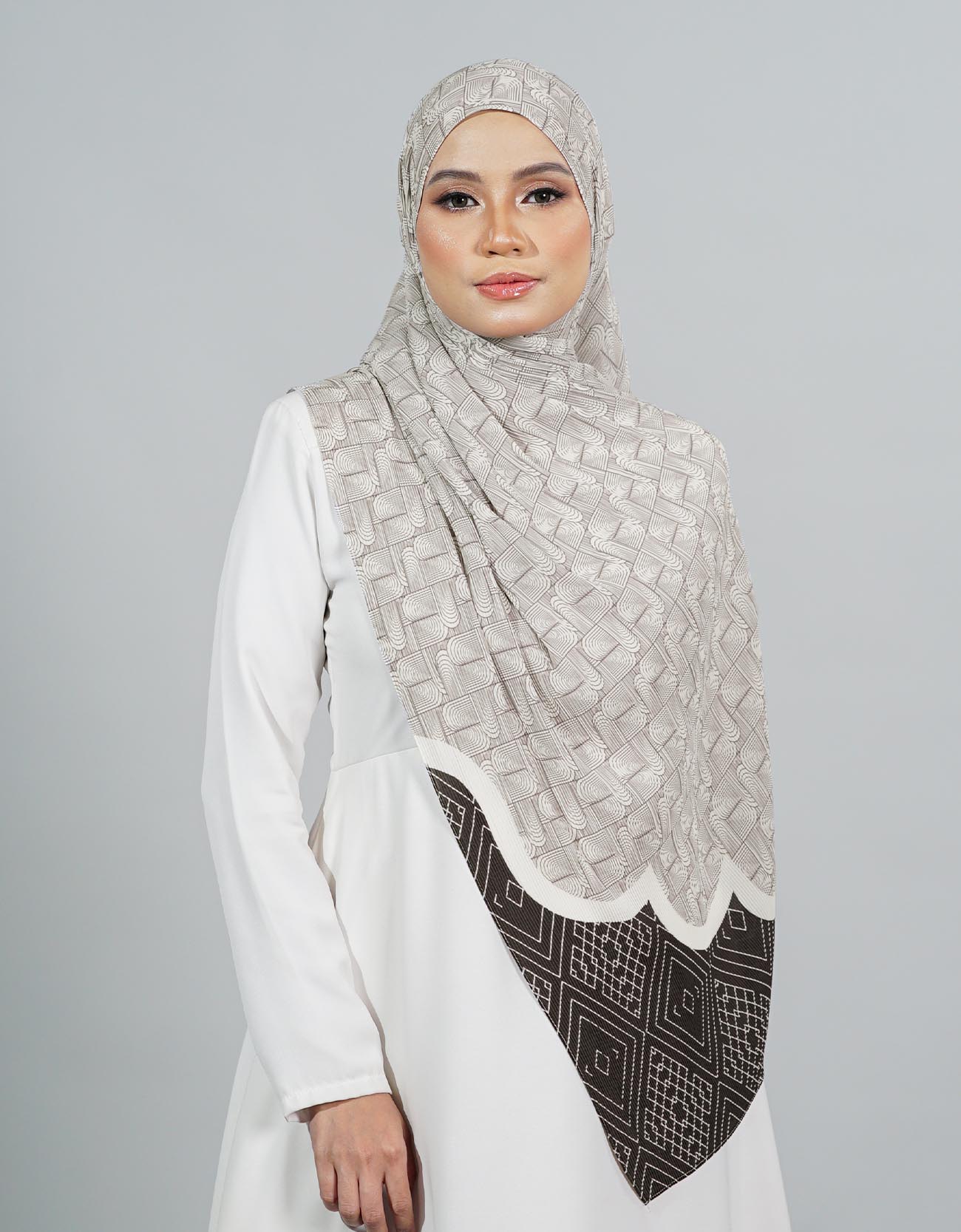 Saqira Pleated Shawl - 11 Bristol