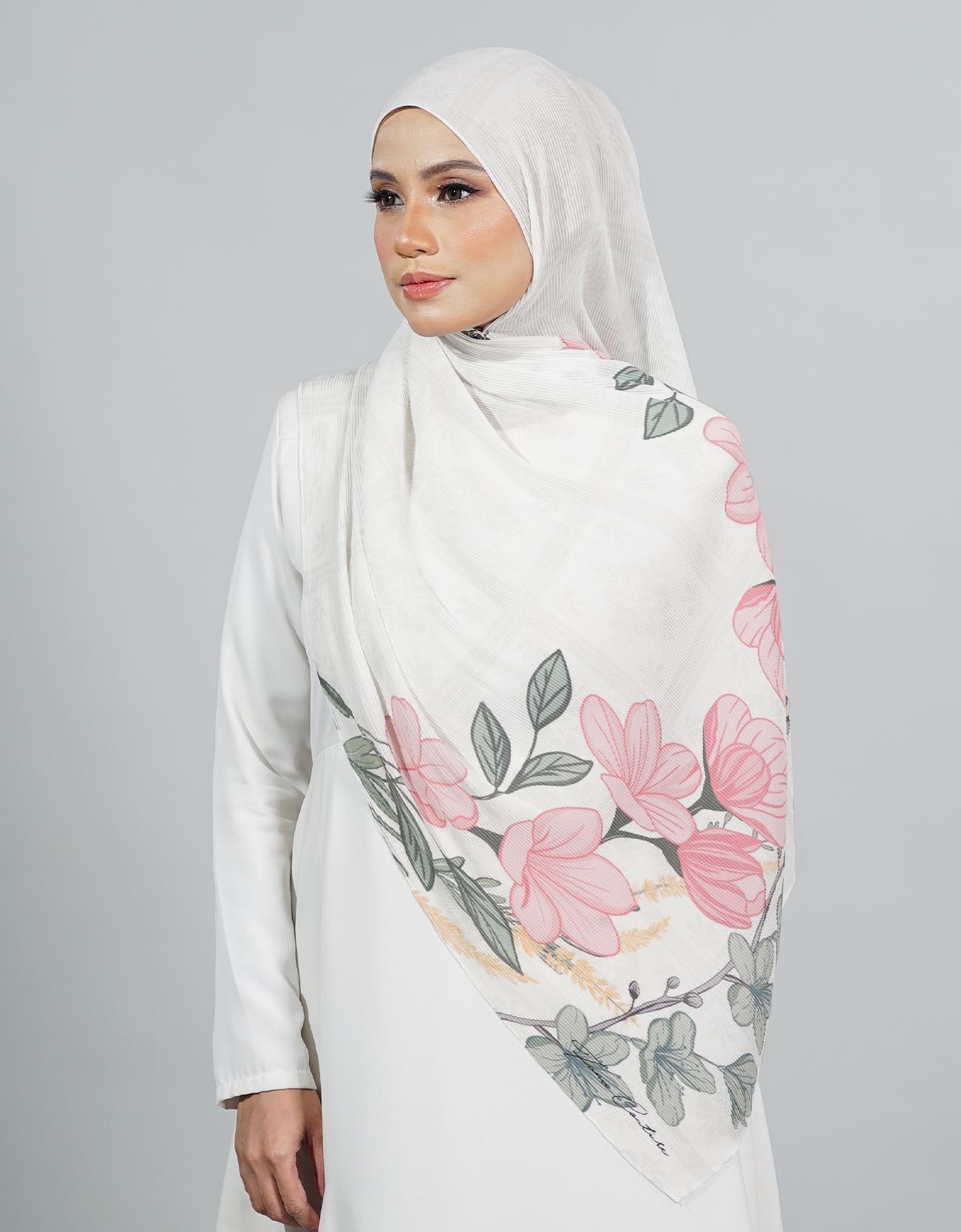 Saqira Pleated Shawl - 01 Amiko