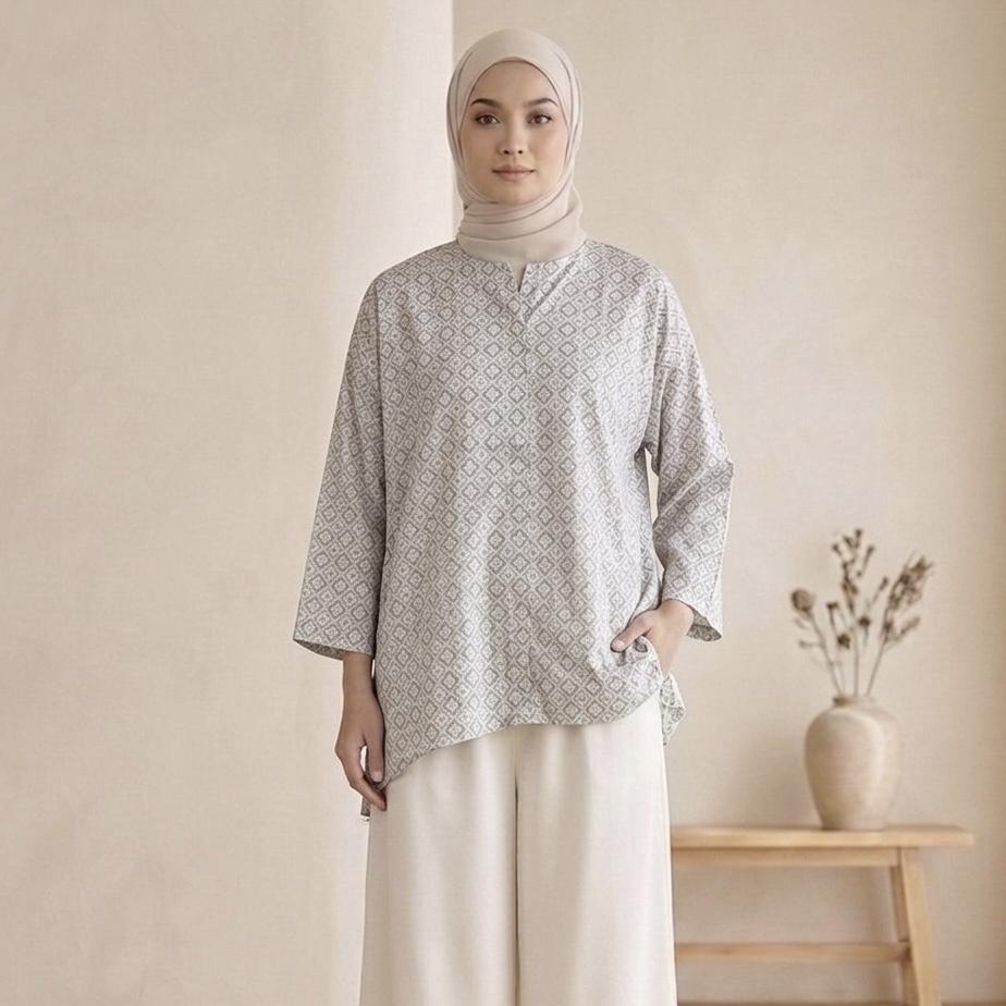 Aura Blouse