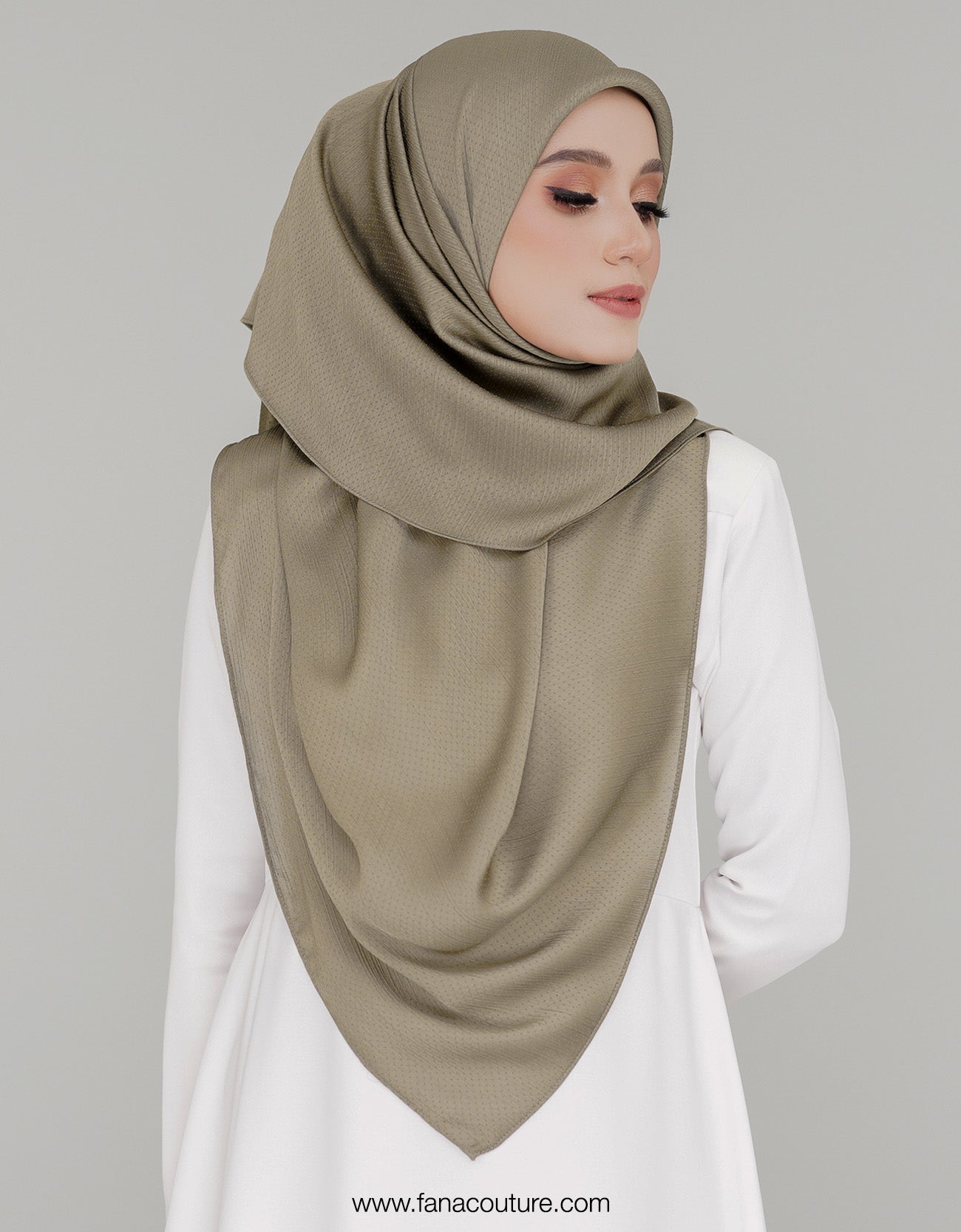Naura Bawal Plain - 13 Army Green