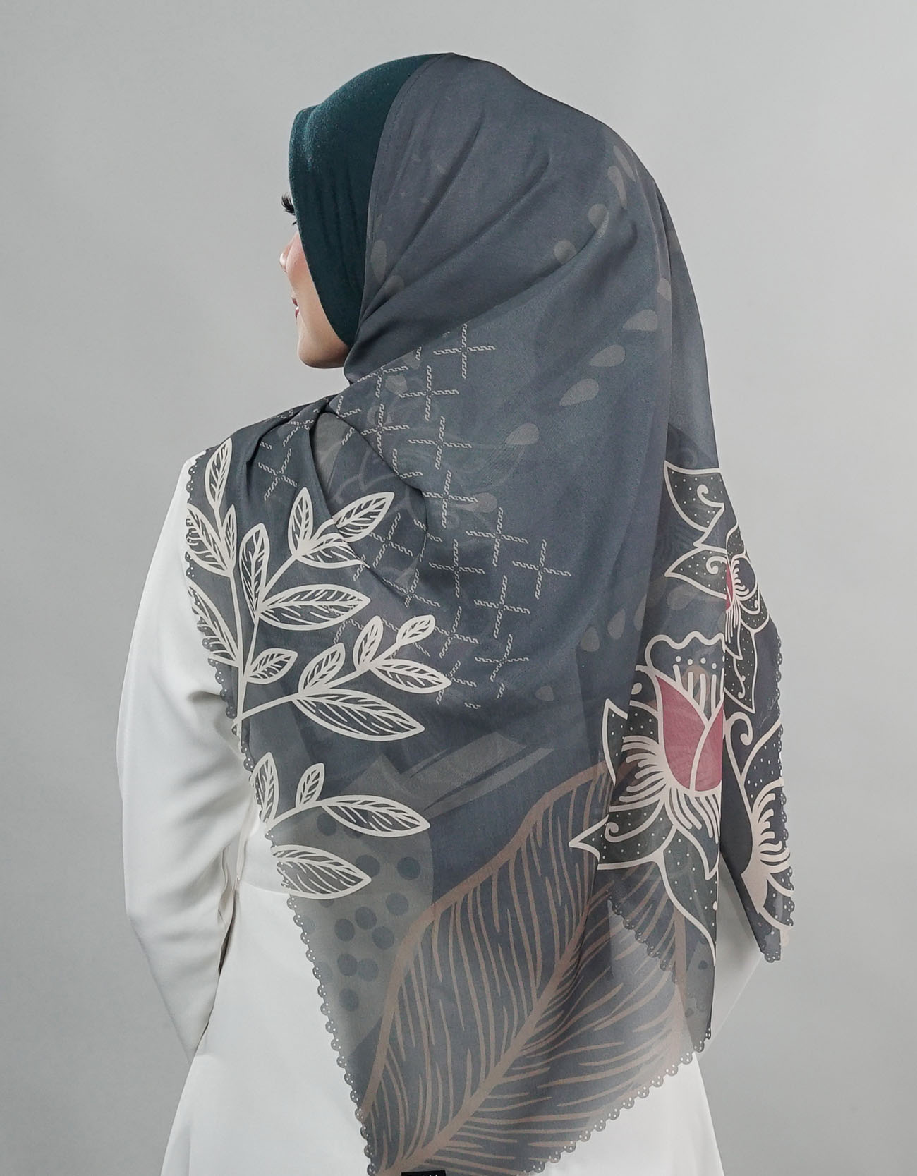 Ivy Bawal Express - 05 Patara