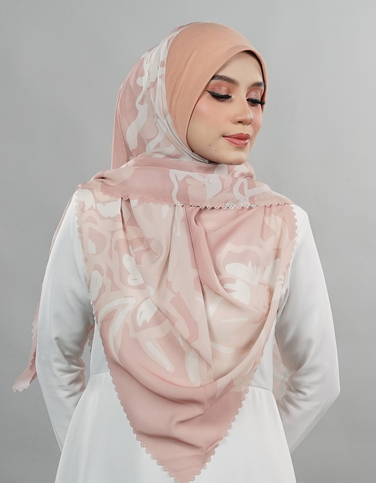 Ivy Bawal Express - 08 Sumela