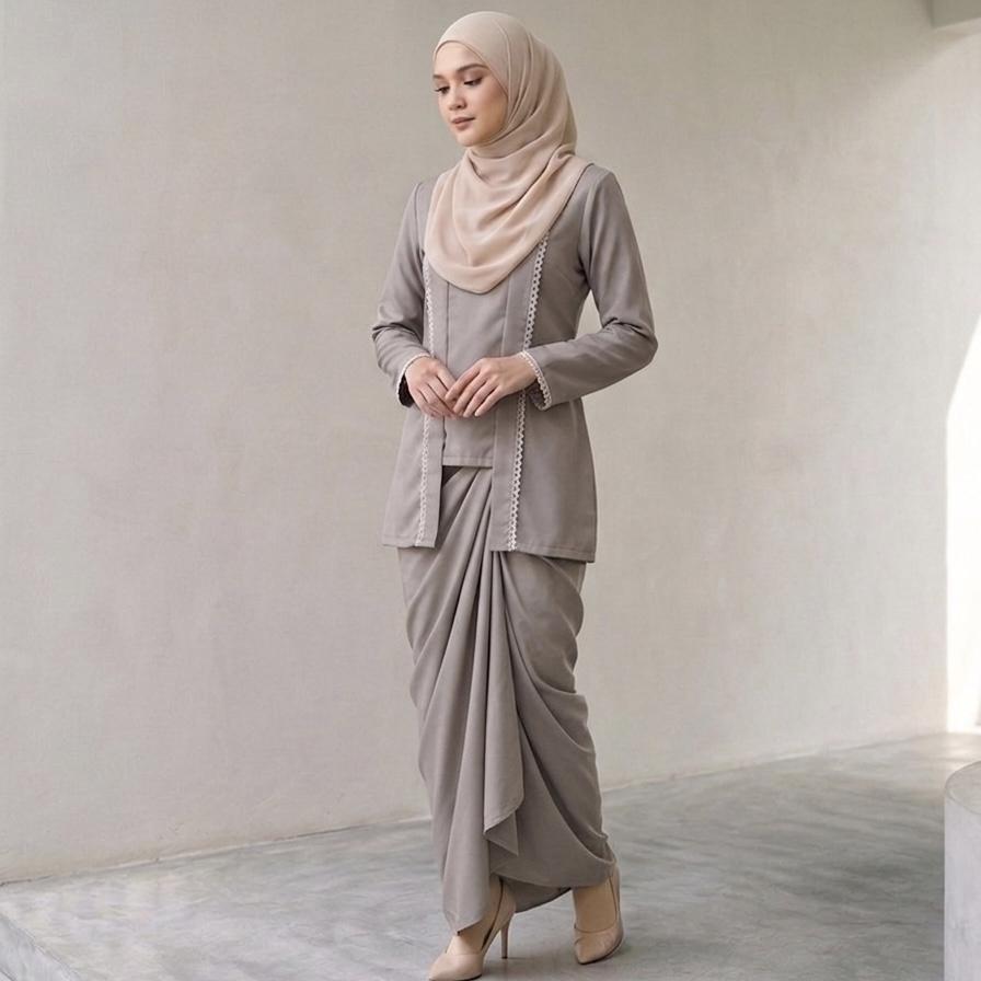 Nona Kebaya Pario