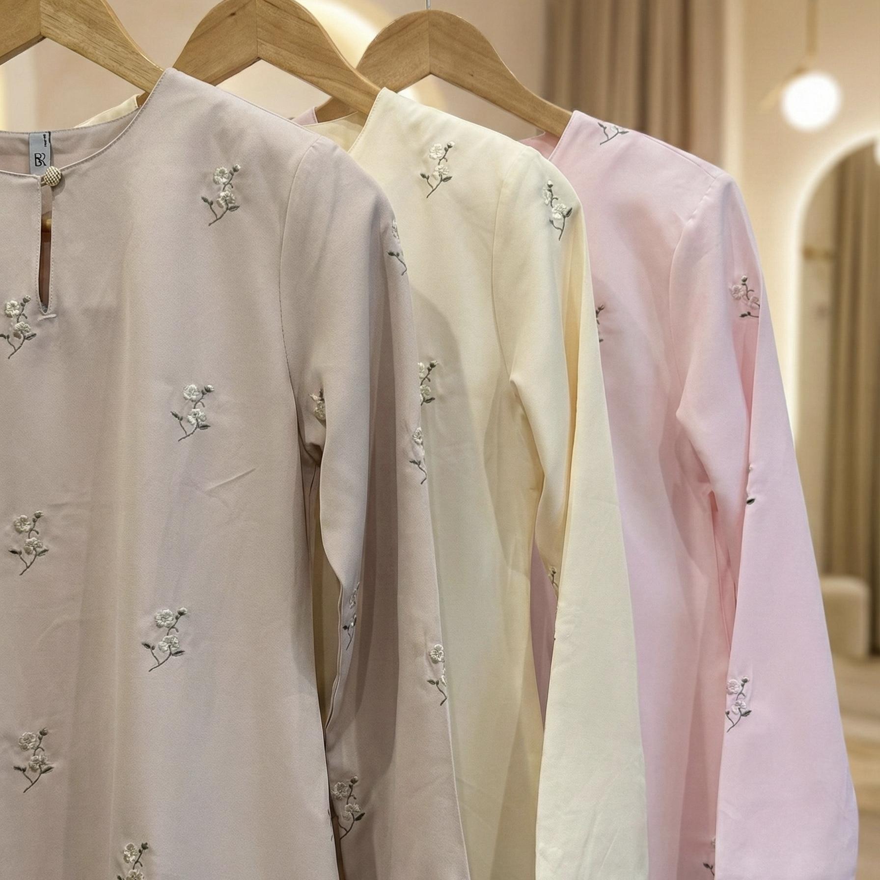 Safiyah Kurung Riau