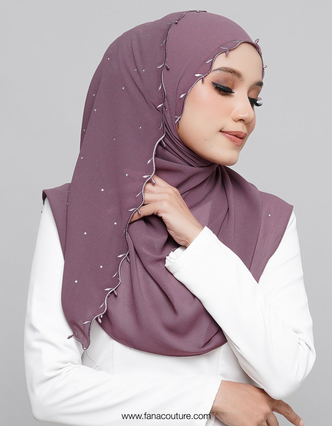 Nuha Shawl Sulam - 09 Iris Purple