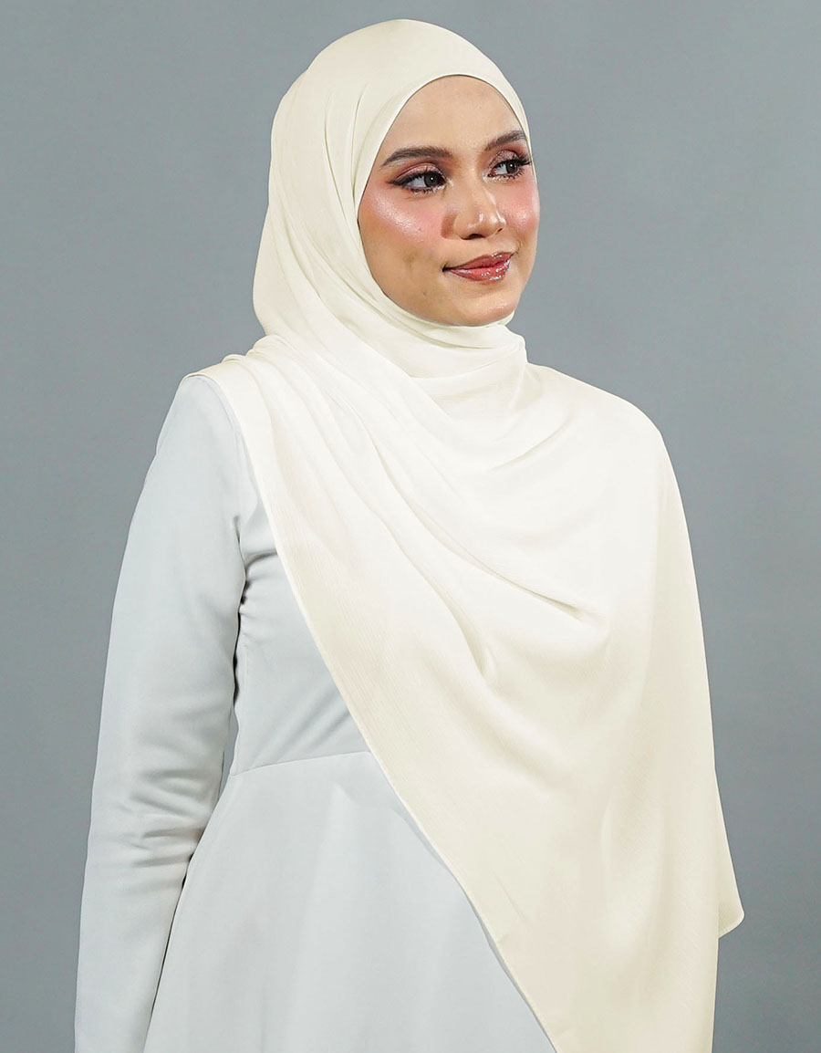 Ireesya Shawl Plain - 03 Cream