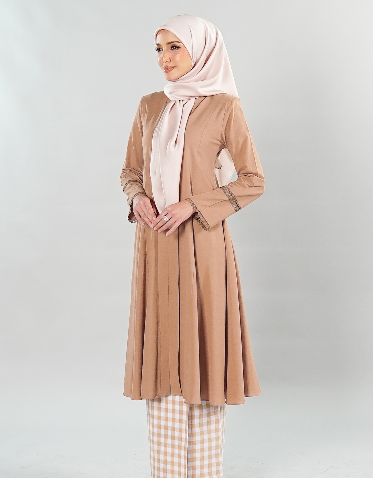 Mustika Kebarung - 03 Brown