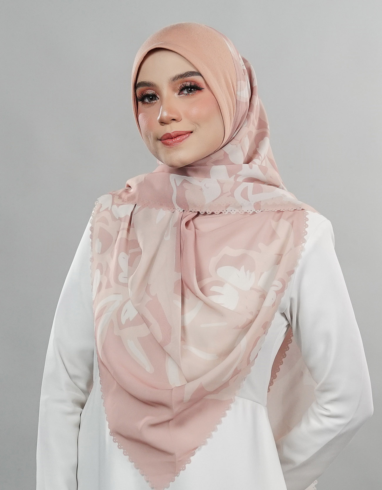 Ivy Bawal Express - 08 Sumela