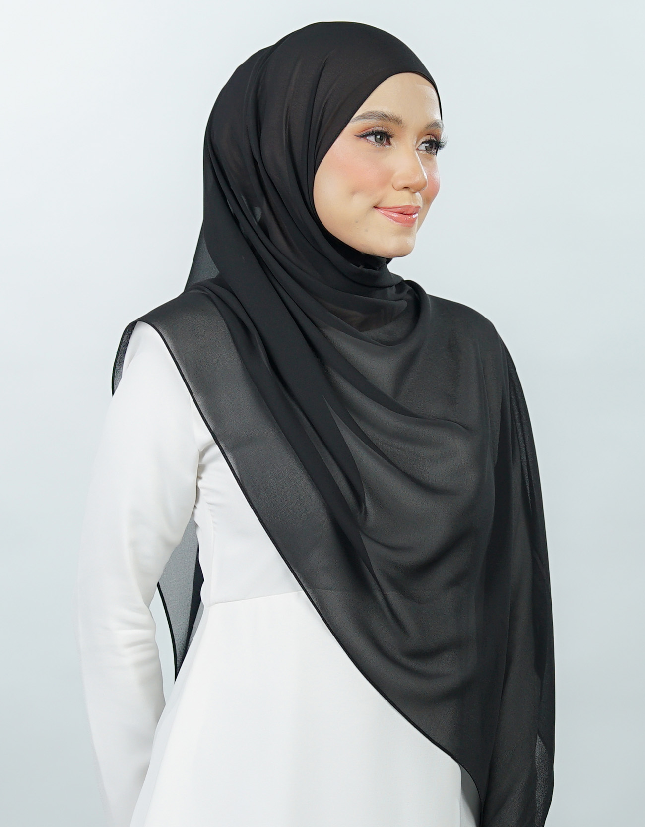 Neya Shawl Plain - 13 - Black